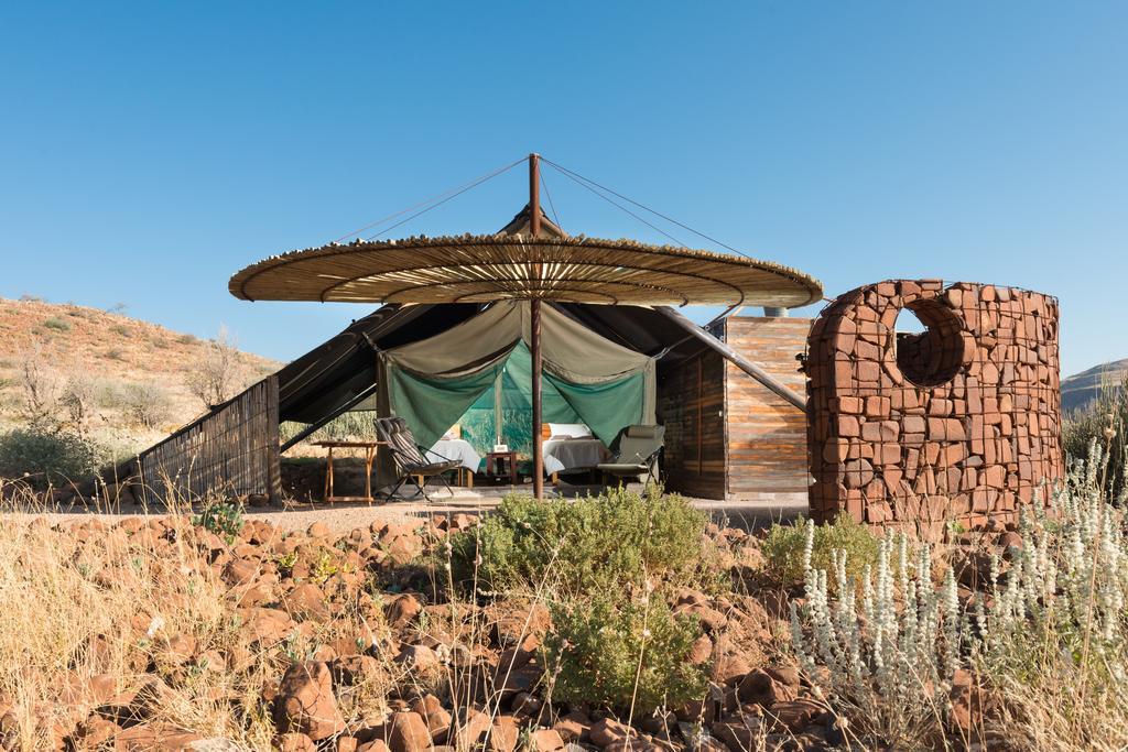 Etendeka Mountain Camp Damaraland Exterior foto