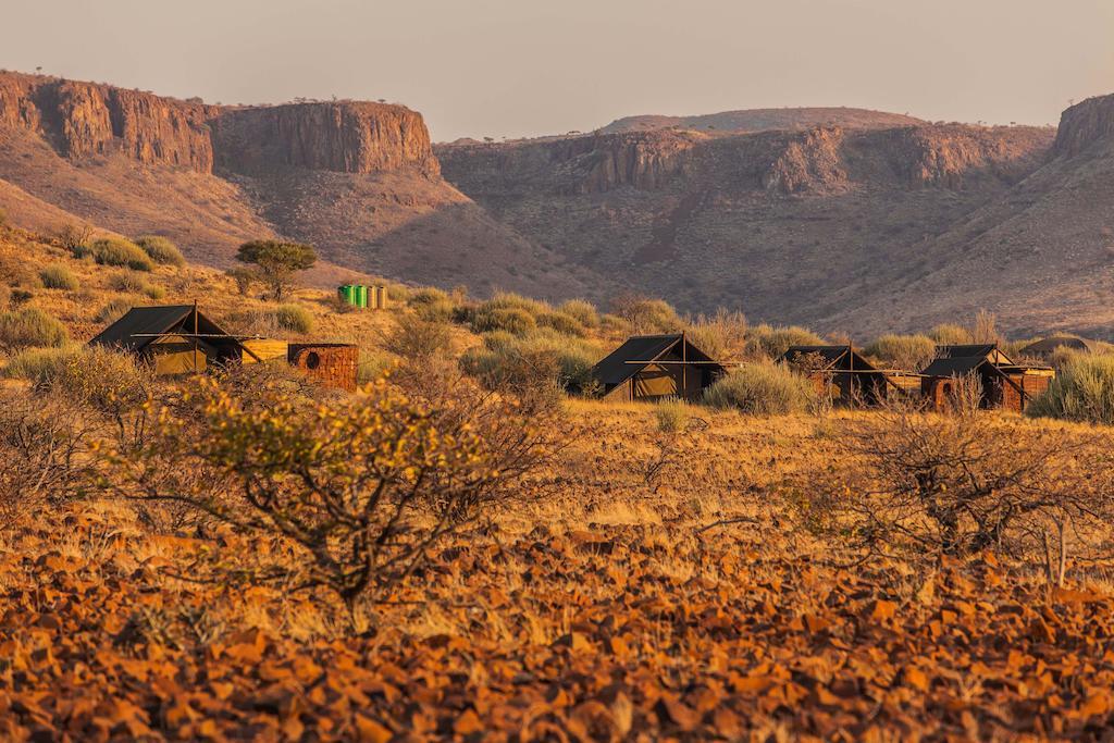 Etendeka Mountain Camp Damaraland Exterior foto
