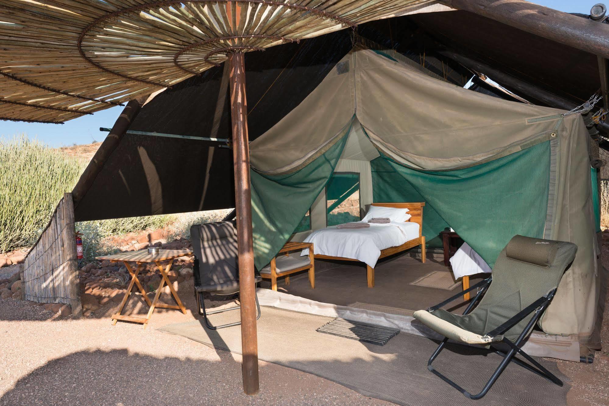 Etendeka Mountain Camp Damaraland Exterior foto
