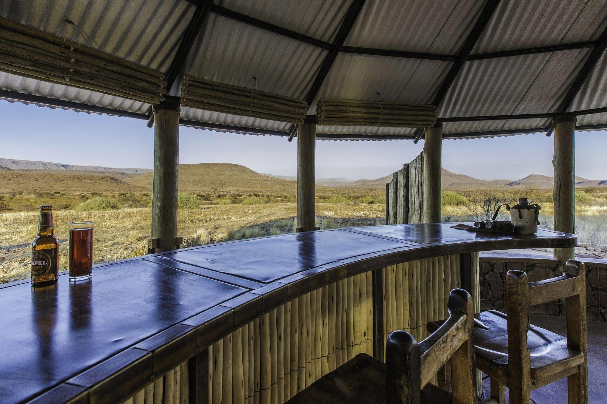 Etendeka Mountain Camp Damaraland Exterior foto