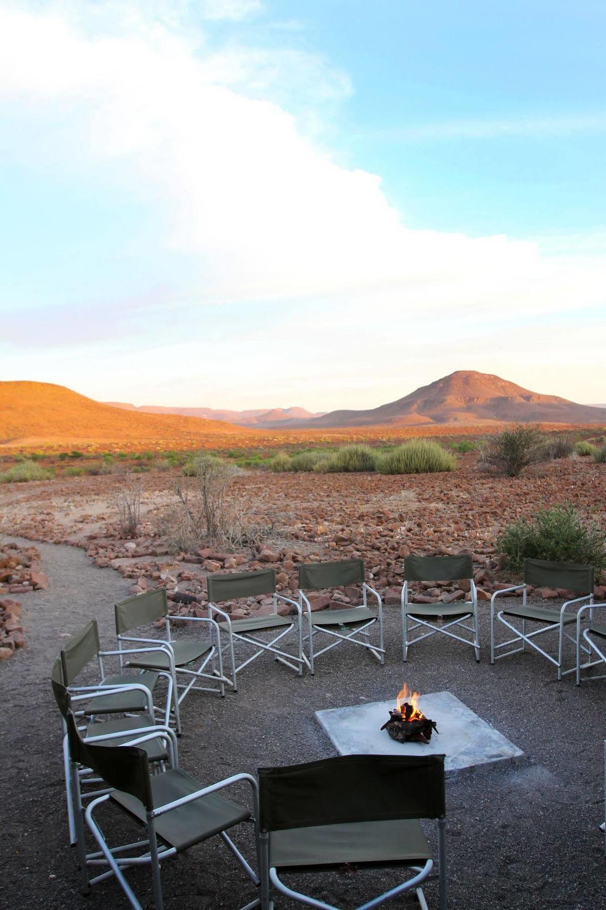 Etendeka Mountain Camp Damaraland Exterior foto