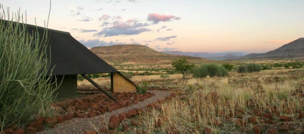 Etendeka Mountain Camp Damaraland Exterior foto