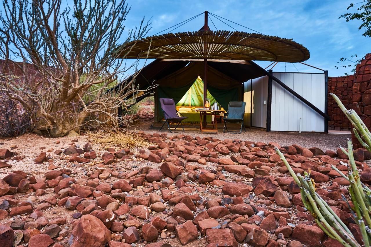 Etendeka Mountain Camp Damaraland Exterior foto